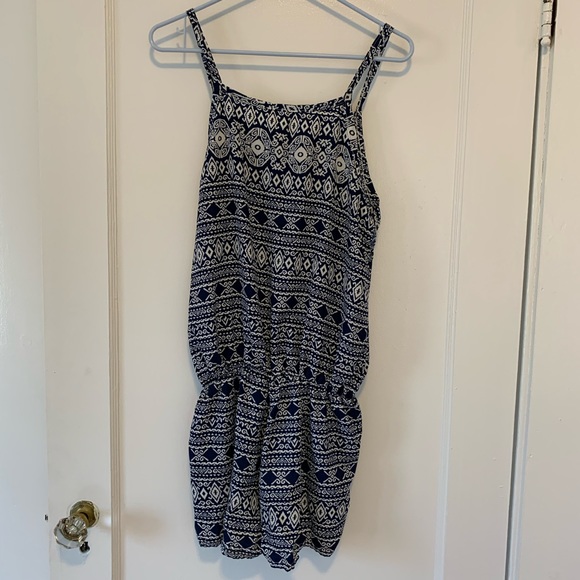 Patterned navy and white romper - with pockets! - Picture 2 of 4